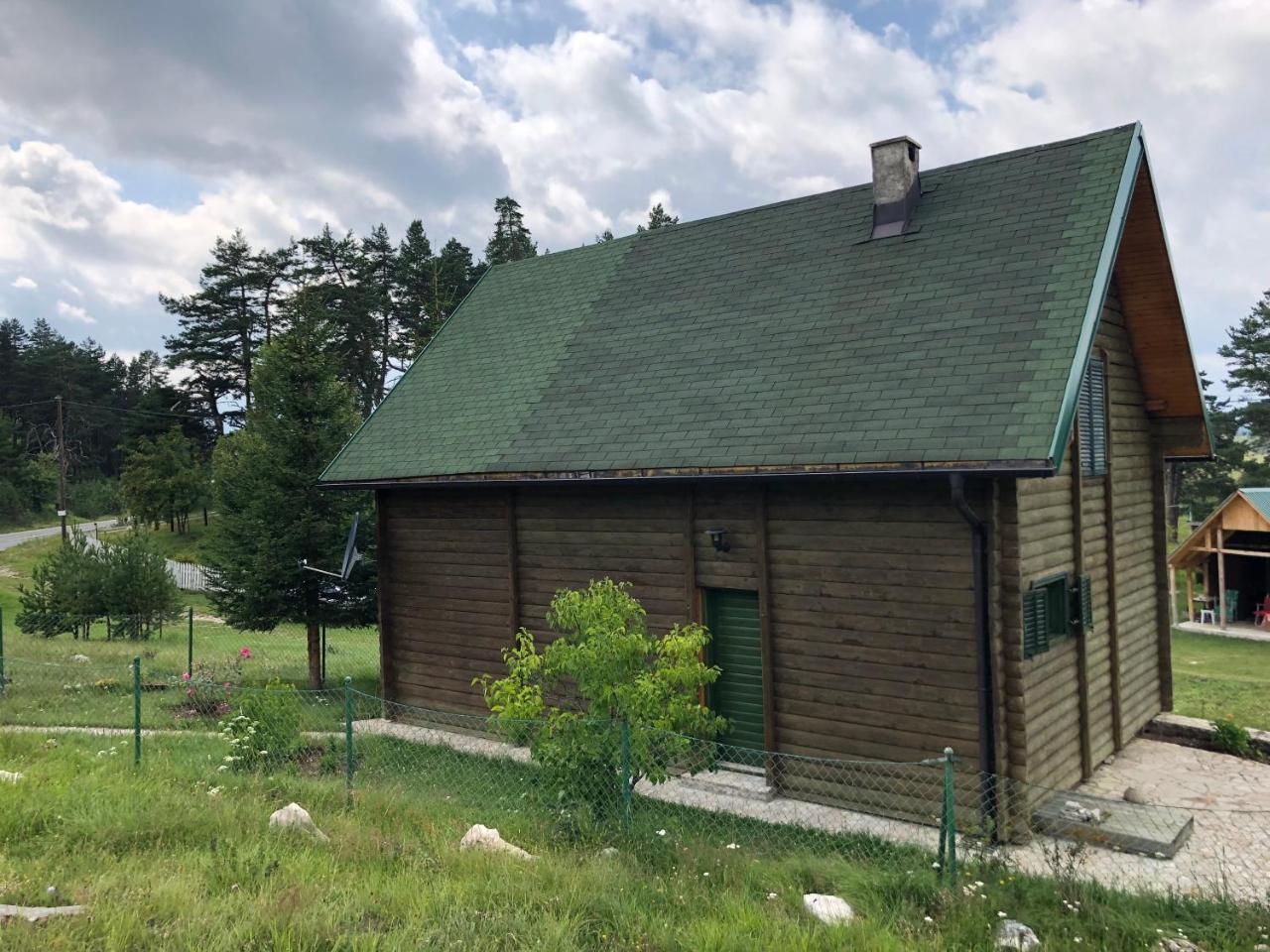 Kuca U Borju - House In Pines Leilighet Žabljak Eksteriør bilde