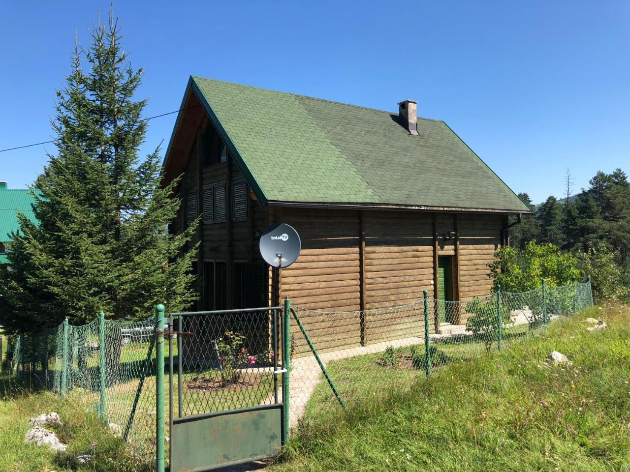 Kuca U Borju - House In Pines Leilighet Žabljak Eksteriør bilde
